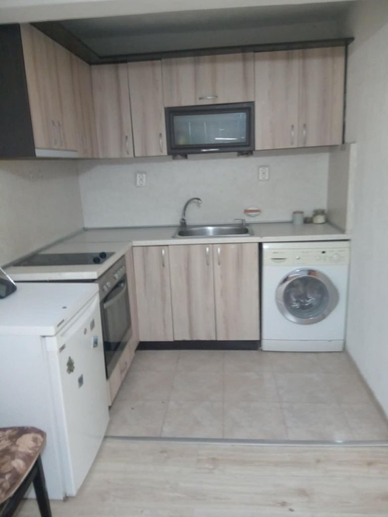 Дава се под наем Едностаен апартамент в Петрич - 50 кв.м за 120 € - Снимка #2