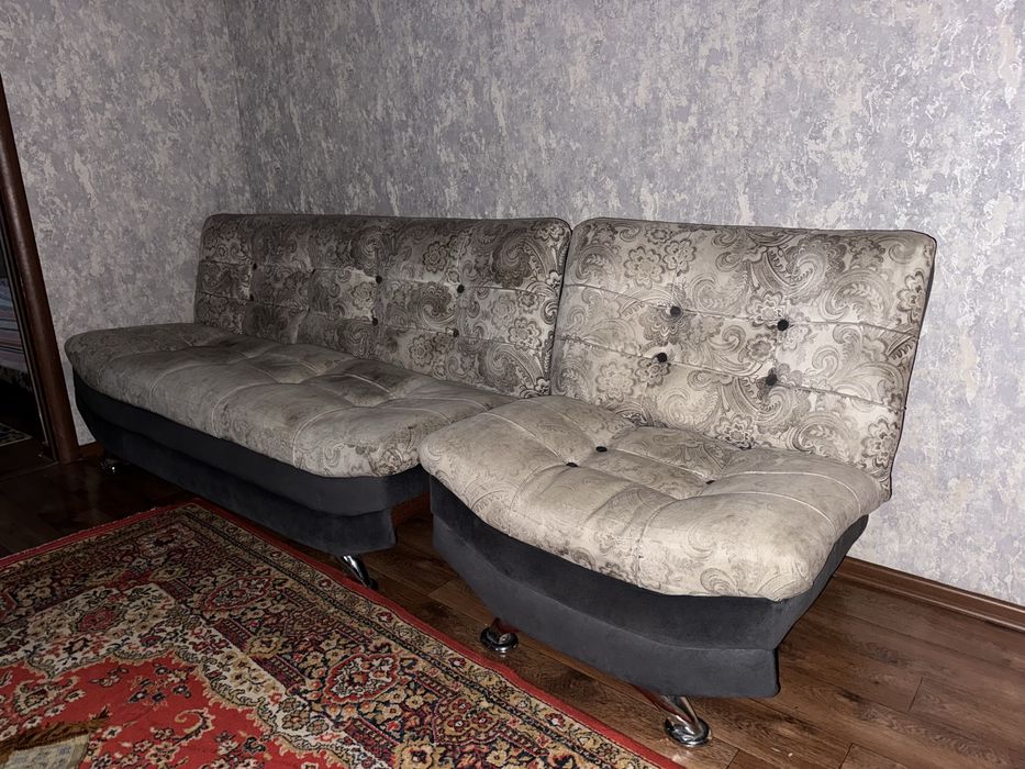 Срочно продам диван