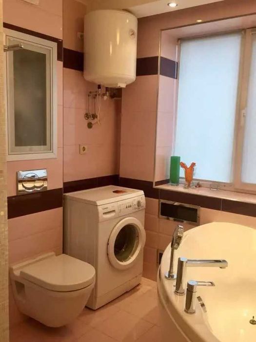 Дава се под наем Двустаен апартамент в София, Център - 55 кв.м за 458.49 € - Снимка #1