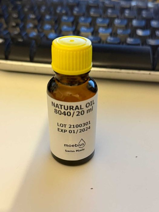 Moebius 8040 20ml класическо масло за часовници Ново