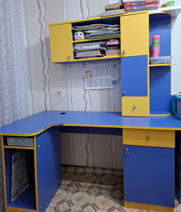 Продам детскую мебель