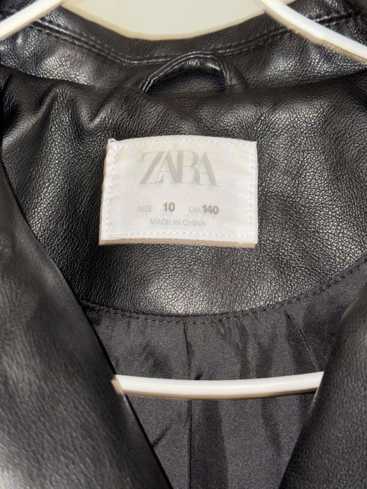 Дестко кожено яке ZARA