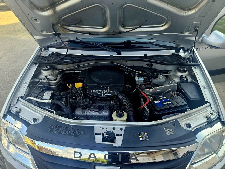 Vând Dacia Logan MCV 1.6MPI