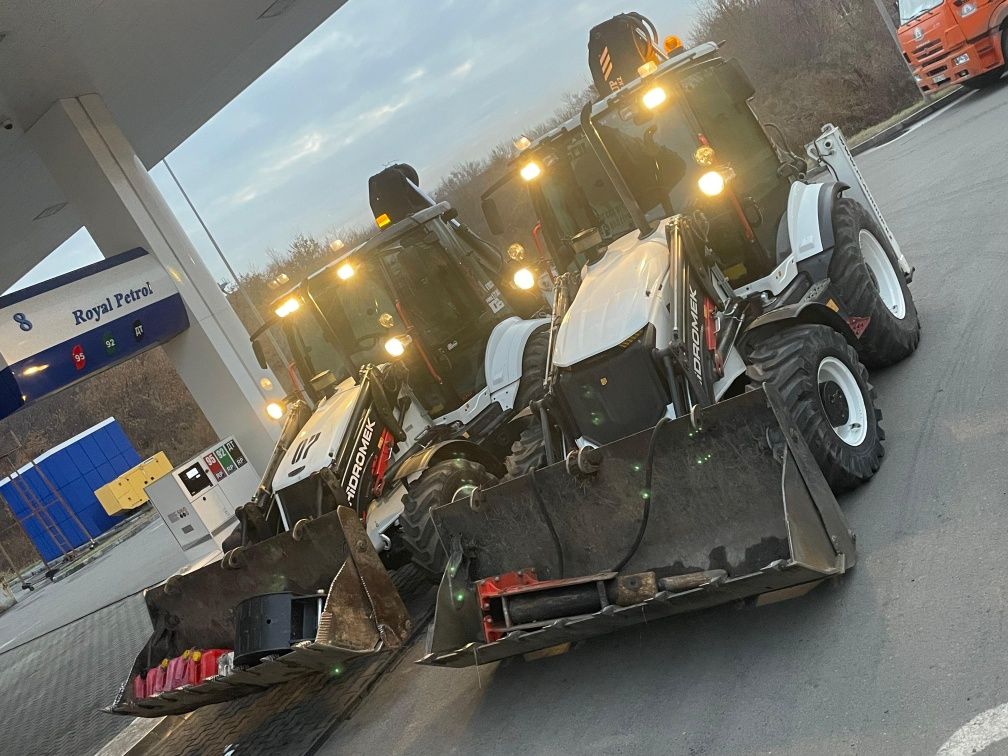 Эксковатор погрузчик 3в1