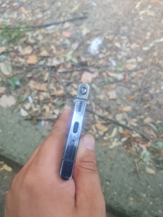 Samsung Galaxy S22 Ultra,Negru,256 Gb,12 Gb Ram,stare bună,liber de re