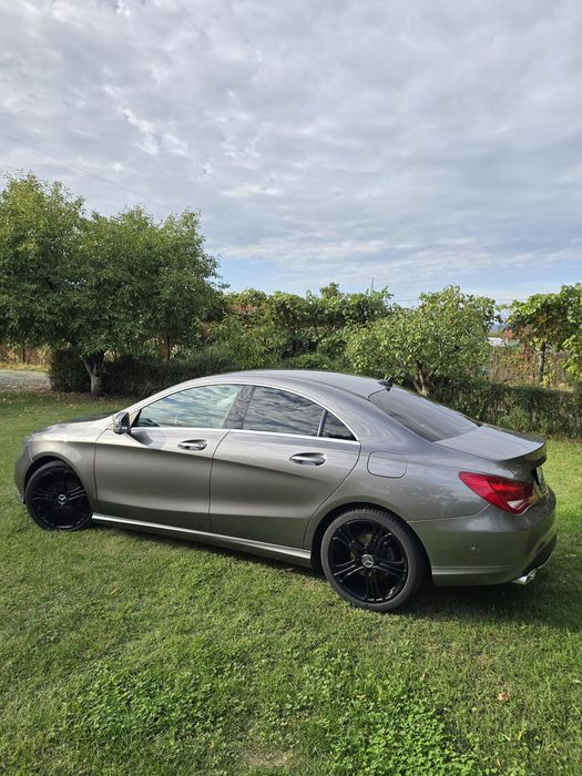 Mercedes CLA 180 2015