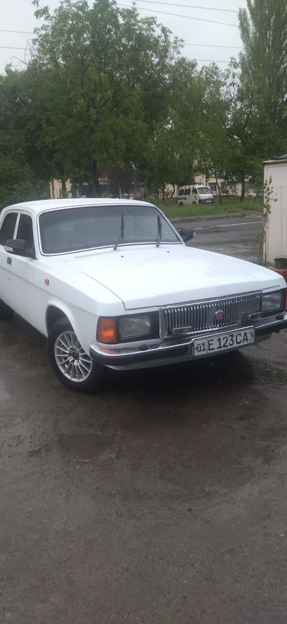 ГАЗ 3102 в хорошем состоянии