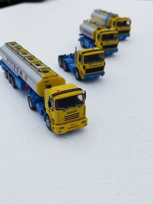 Set camioane Petrom scara HO macheta 1 87 trenulet diorama