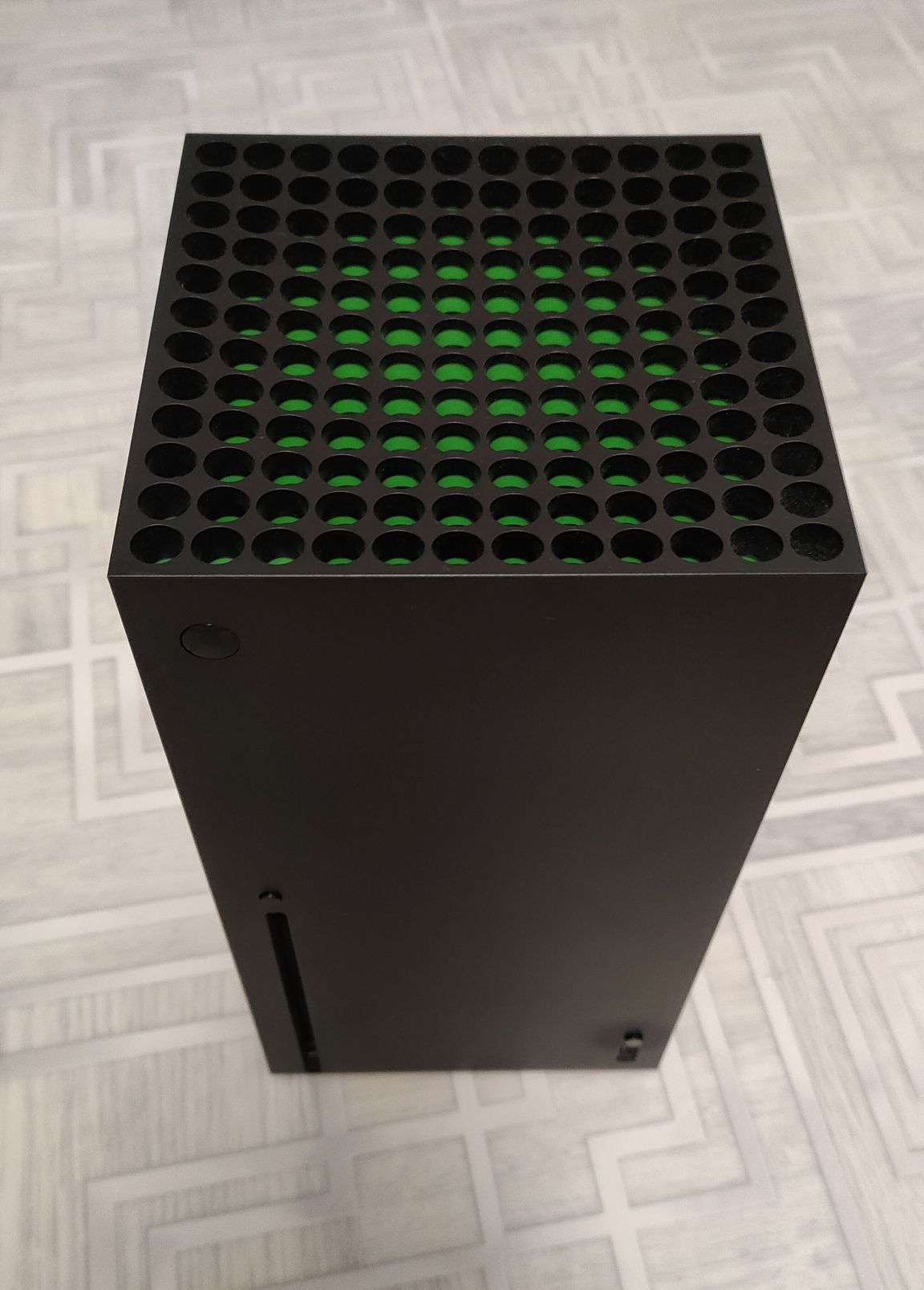 Xbox series x в идеальном состоянии