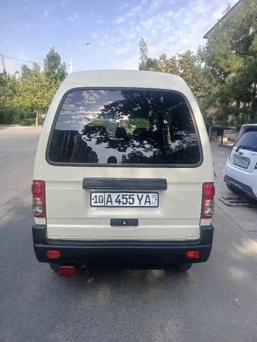 Moshina zo‘r salon holatda deyarli