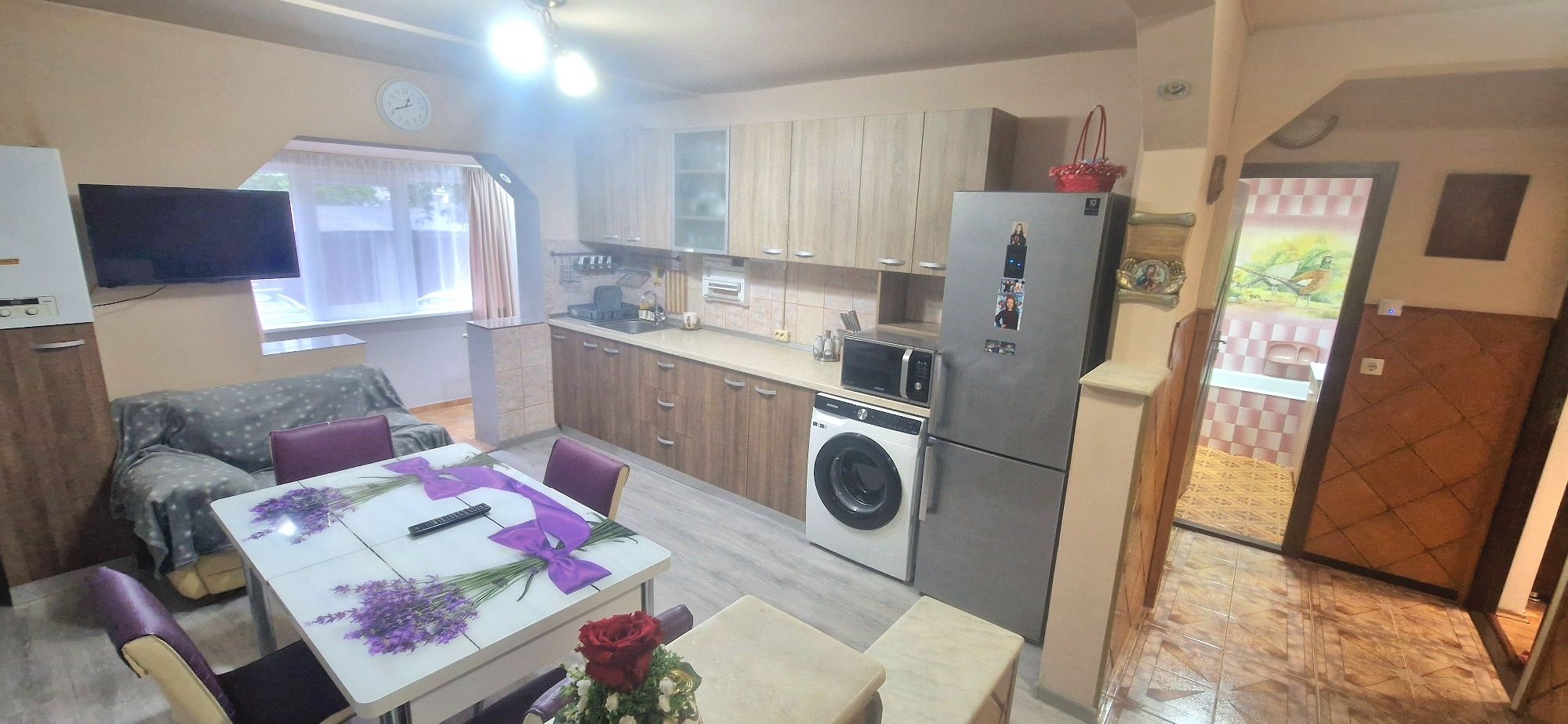 Apartament spațios de vanzare-confort  locație excelentă !Între Lacuri