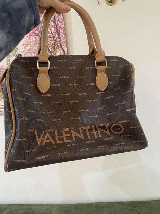 Incaltaminte si hainute