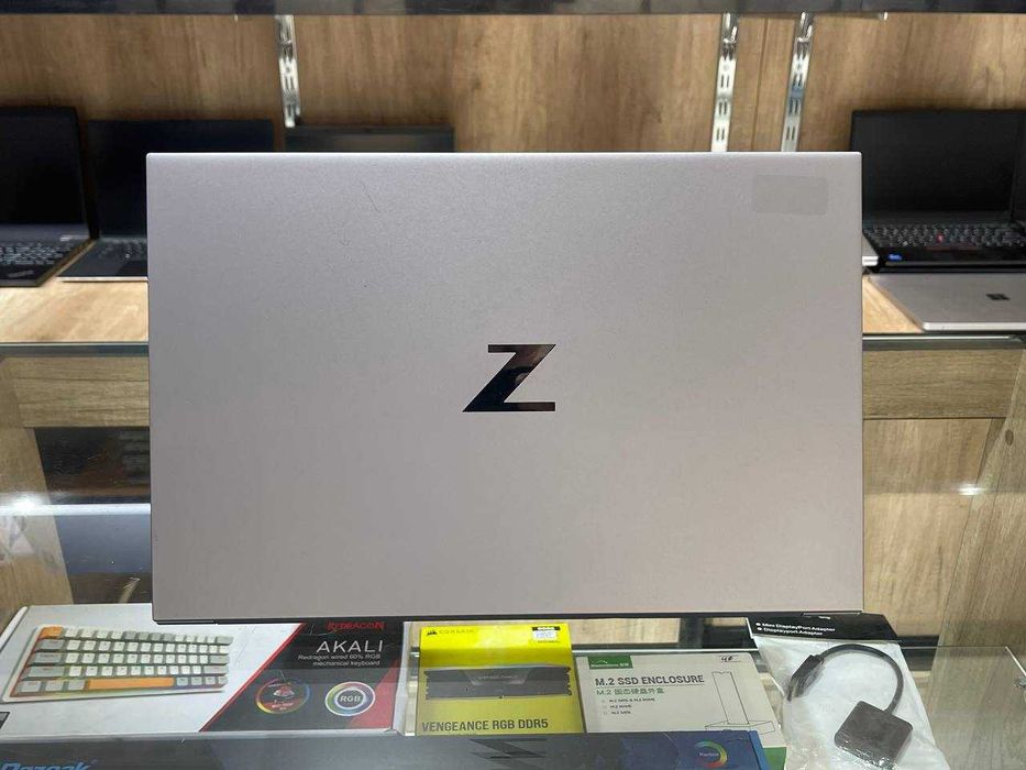 HP ZBook 15 Intel Core i7-10750H  озу32гб 500 ssd Nvidio RTX 2070