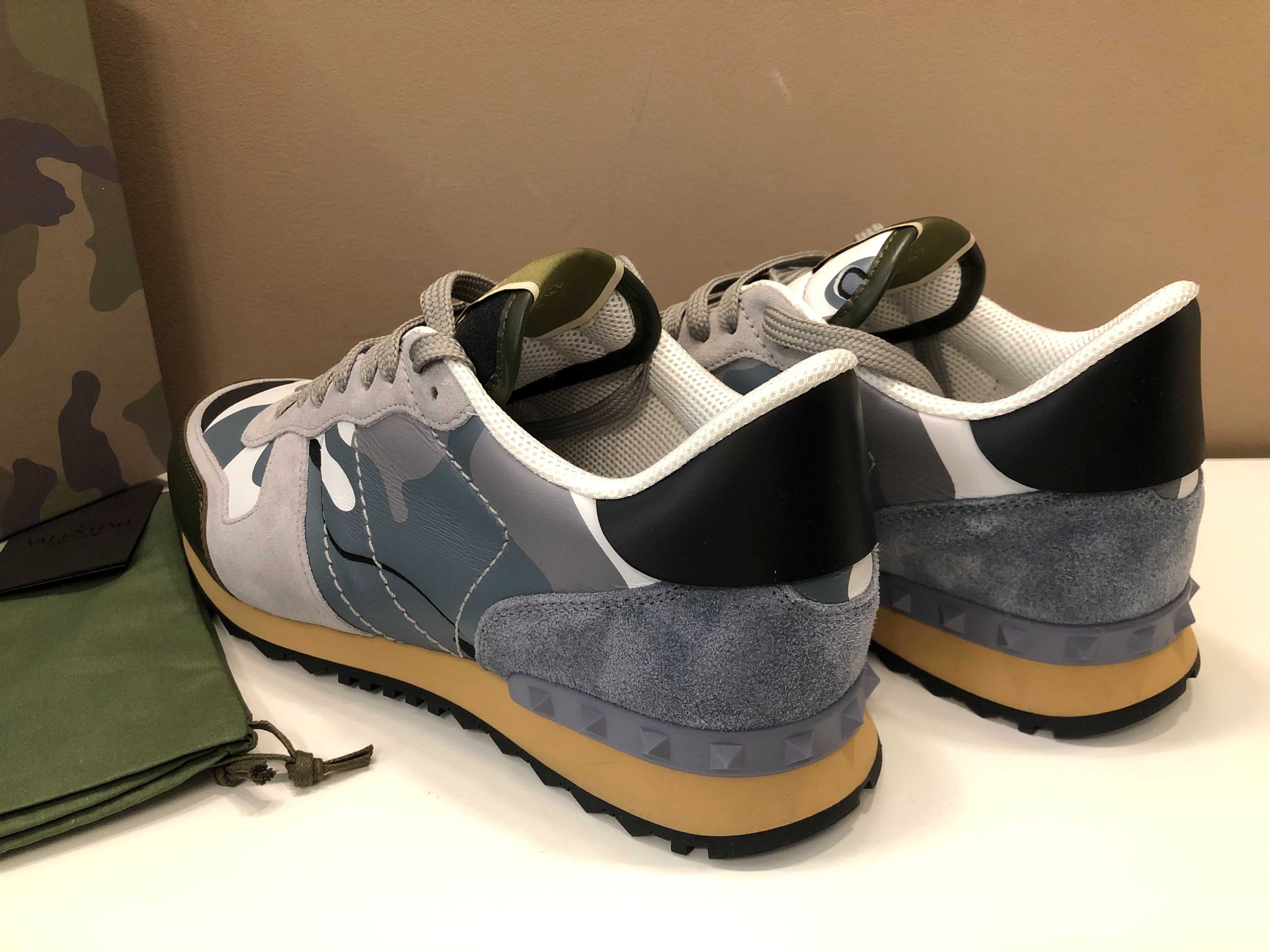 Valentino Garavani sneakers 42 autentici, full box, retail 580 euro