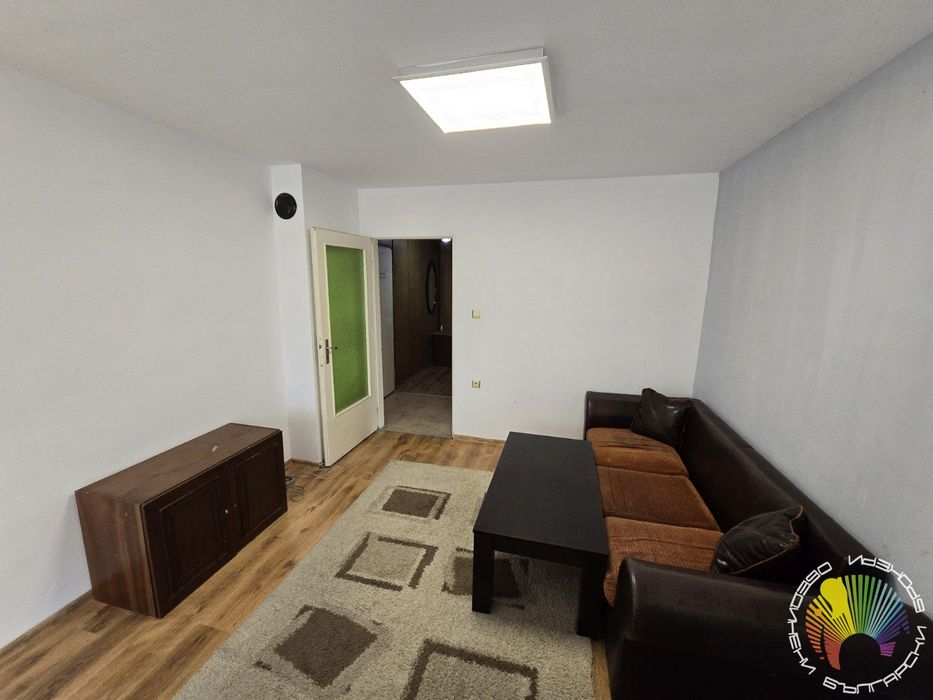 Дава се под наем Двустаен апартамент в Бургас, Изгрев - 65 кв.м за 280.5 € - Снимка #1