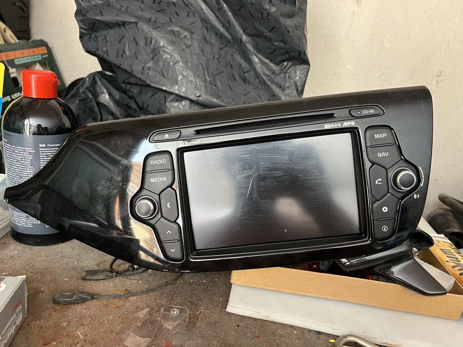 Kia Ceed 2012-2018 Мултимедиа / Панел за климатроник