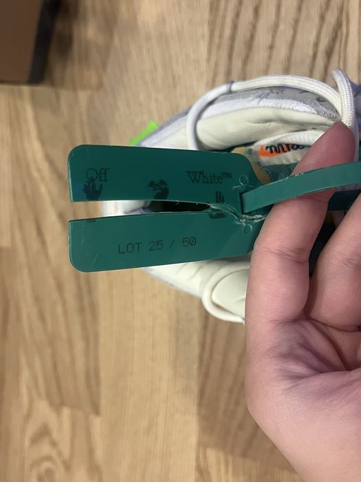 Nike x Off-White Dunk Low Lot 25