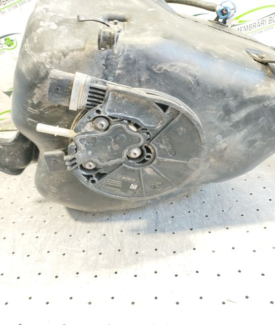 Rezervor ADBLUE A 906 470 17 00 Mercedes-Benz Sprinter a 3-a generati