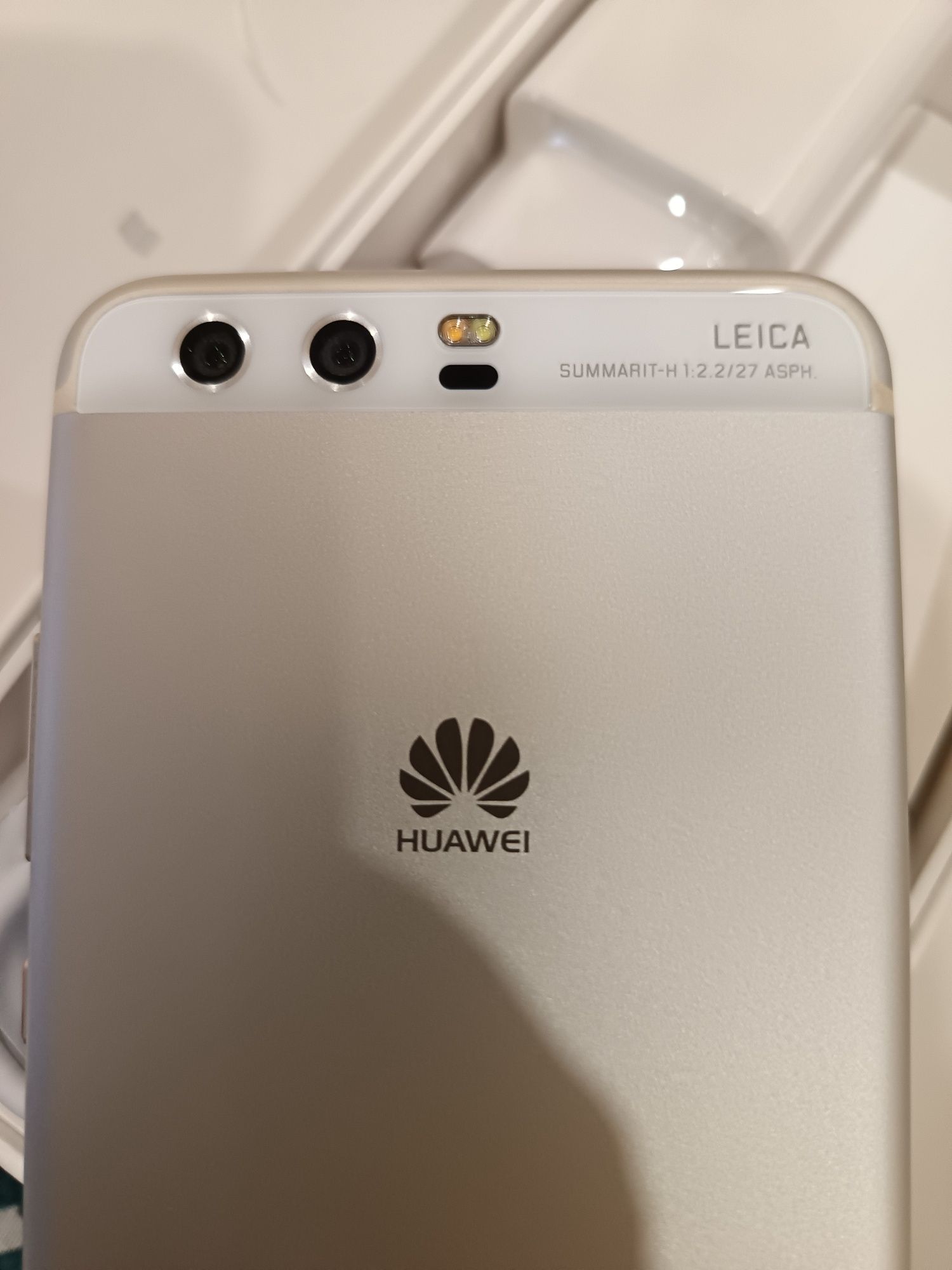 Huawei P10 dual camera