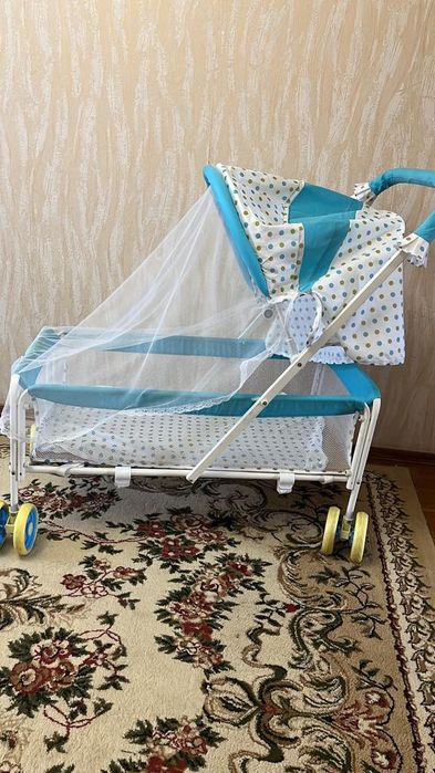 Продам коляску для детей