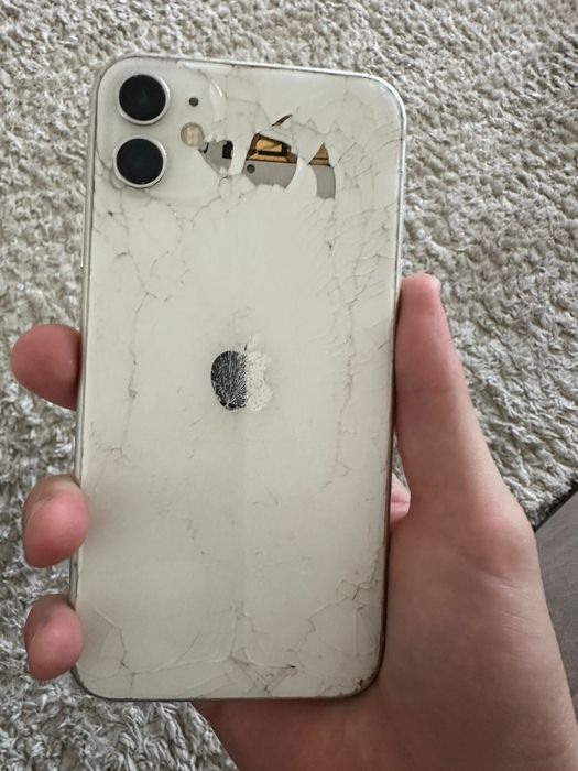 Iphone 11 с коробкой и документами