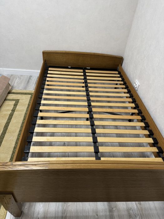 Продается кровать из натурального шпона подарок ортопедический матрас