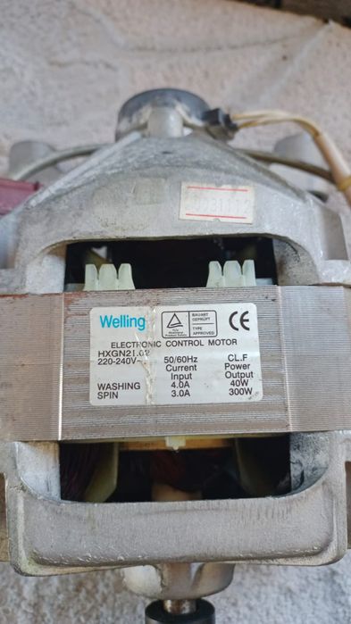 Двигатель (стиральная машинка)