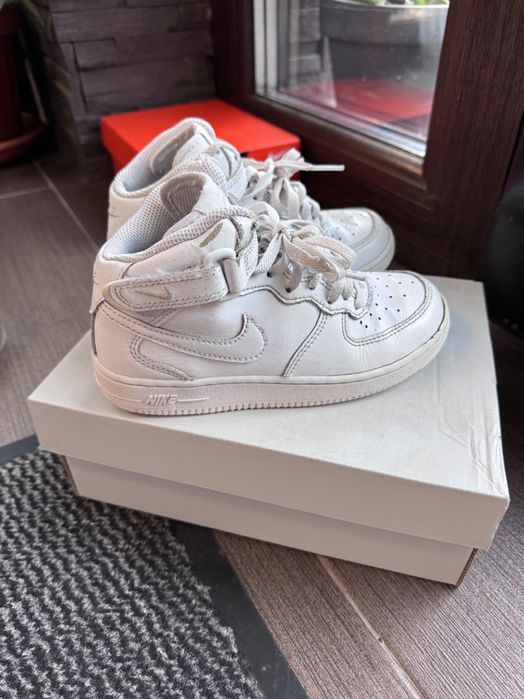 Ghete Nike airforce one mid