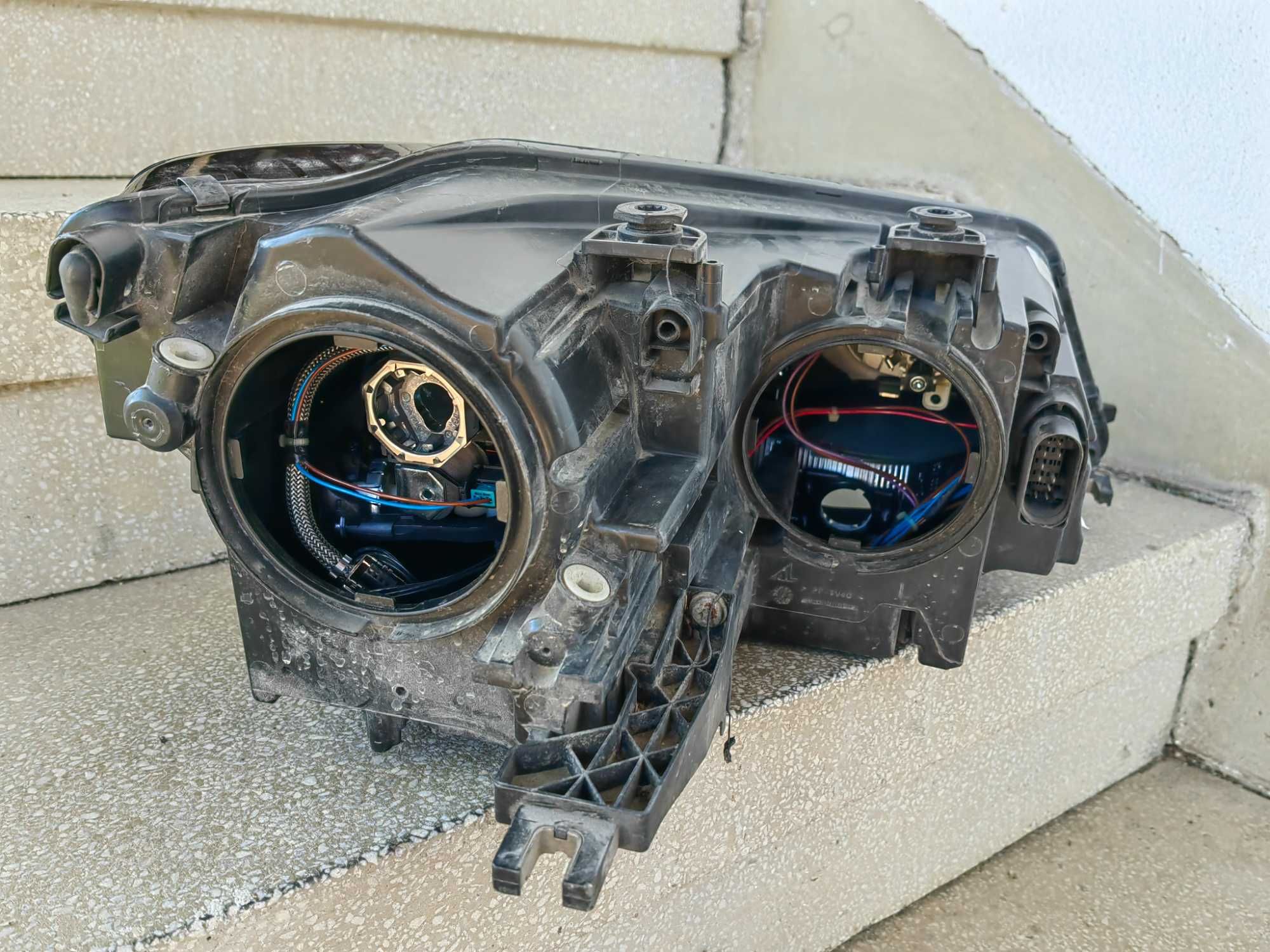 Фар VW Sharan Bi-Xenon LED ляв / Фар Шаран ксенон / Фар Sharan Оригина