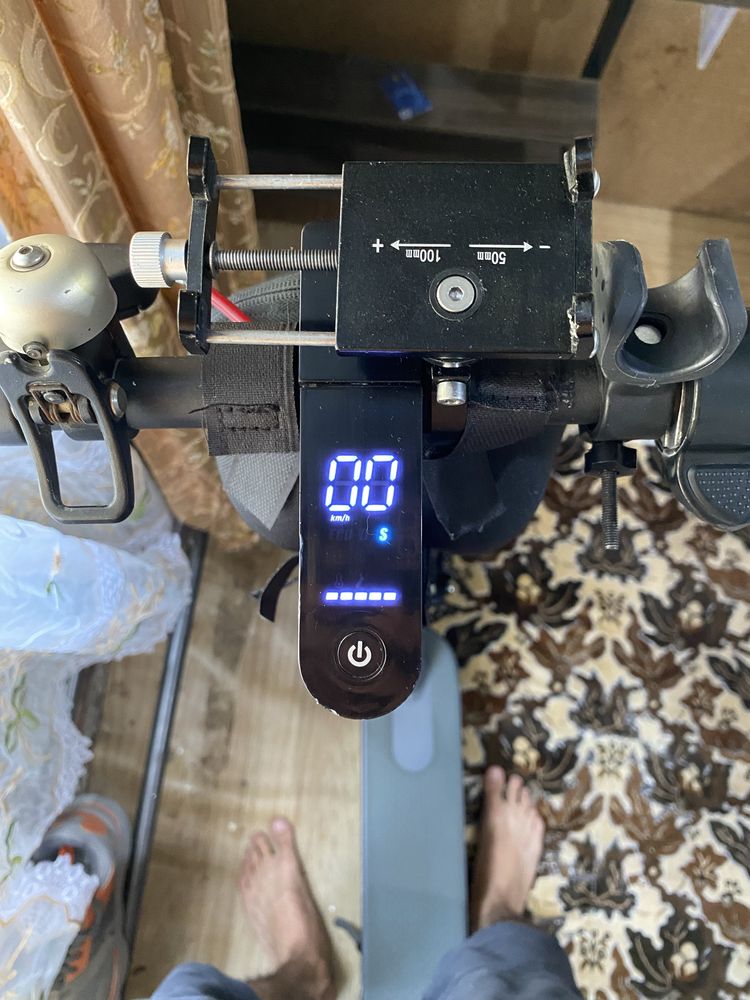 Samokat mi 365 pro продаю срочно