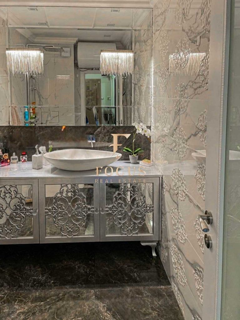 Продава се Тристаен апартамент в Пловдив, Южен - 89 кв.м за 1841 €/кв.м - Снимка #3