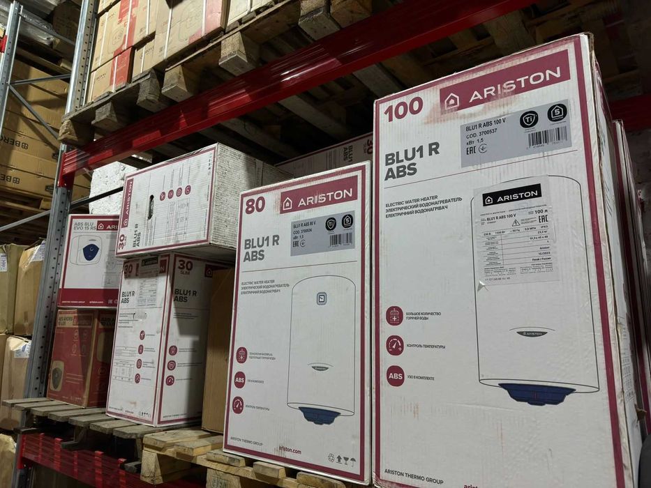 Водонагреватели (титан) бойлера электрические  фирма Аристон