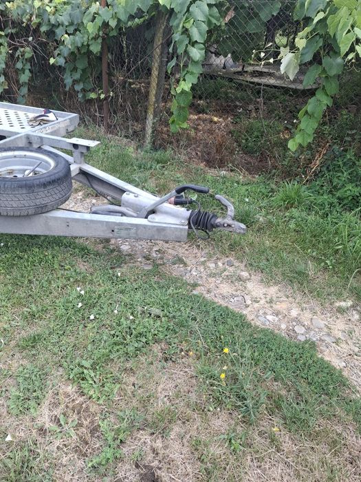 Proprietar vând platforma auto