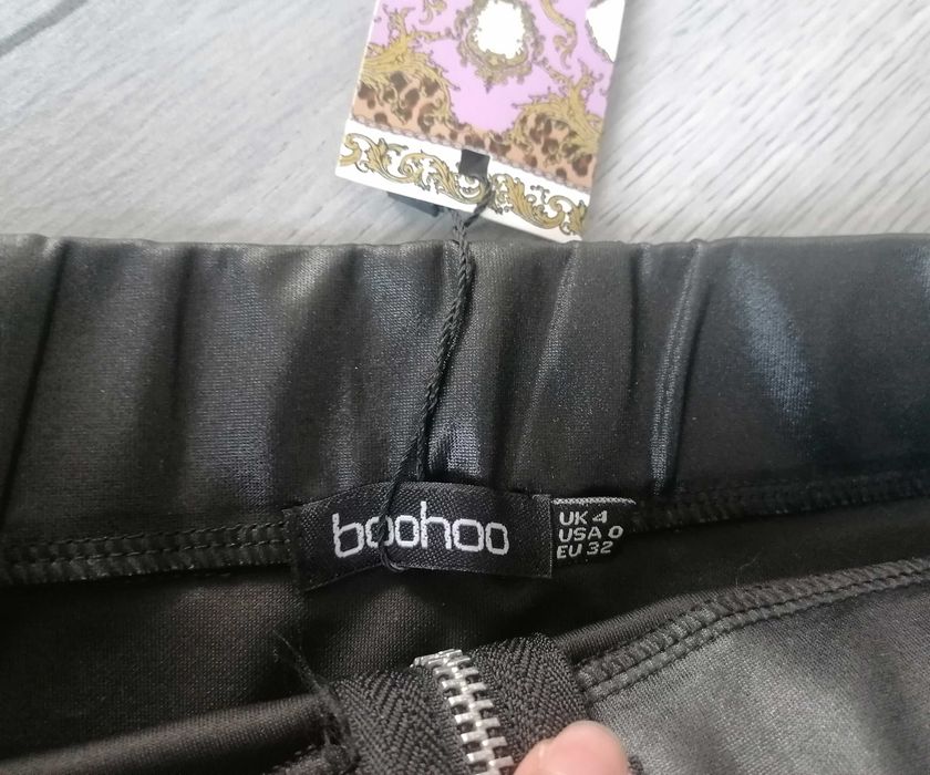 Fustita dama noua Boohoo xs