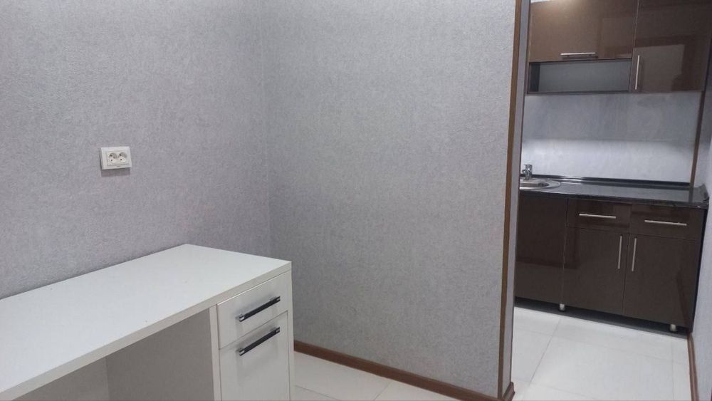 Катта офис арендага берилади