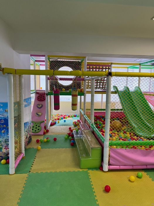 Ansamblu loc de joaca interior