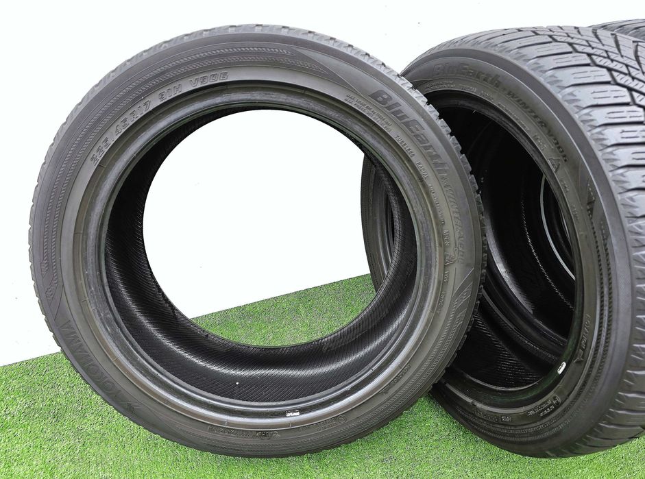 4бр. 225/45/17 YOKOHAMA BluEarth Winter- зимни