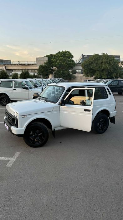 LADA Niva Legend