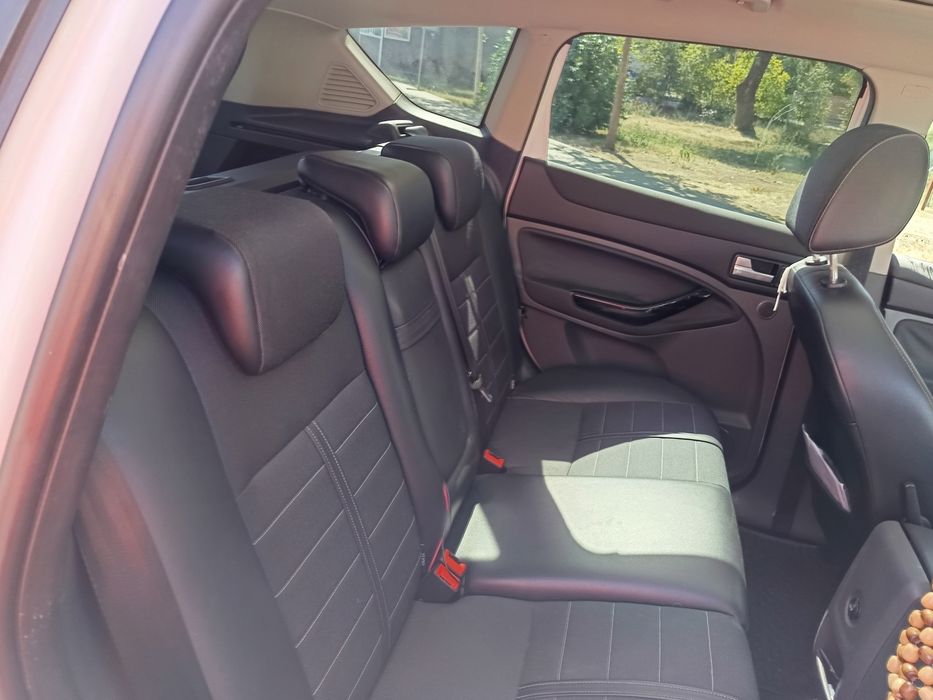 Vand Ford Kuga 2012, 180000