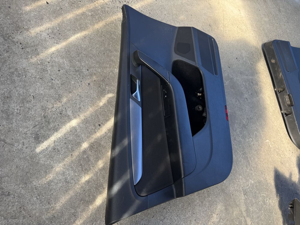 Fete usi fata spate stanga dreapta de ANGLIA cotiera pt vw passat b7