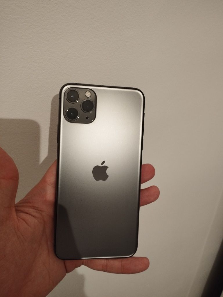 iPhone 11 PRO MAX