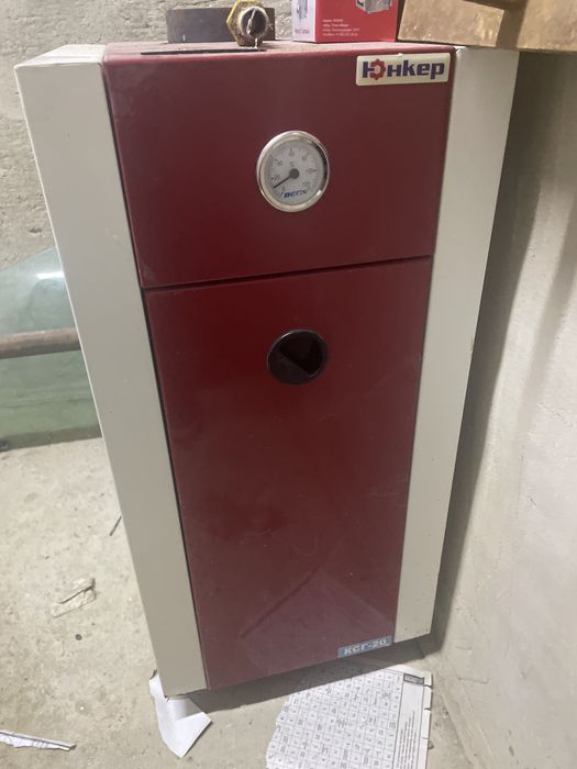 Кател Юнкер 200кв четка работает