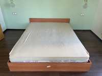 Легло с подматрачна рама и матрак 160х200