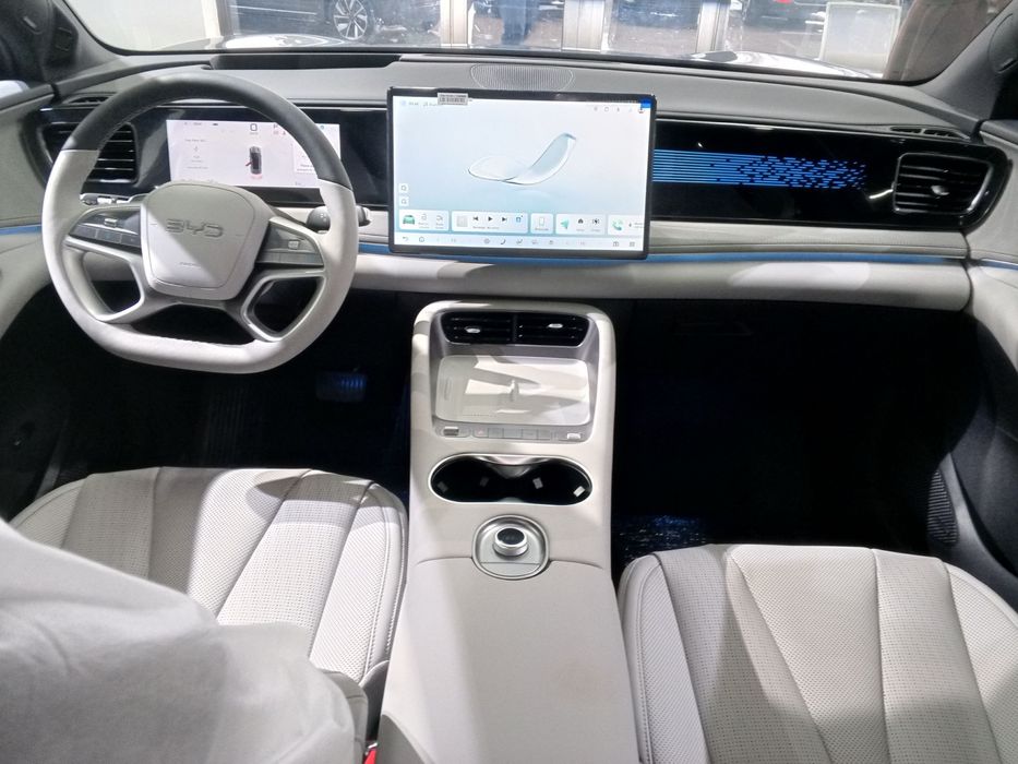 BYD Seolion 06 full pozitisia