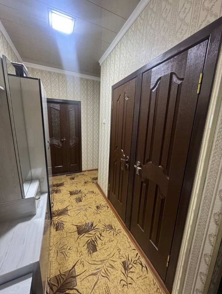 Продаётся  двухкомнатная квартира на Самарканд дарвоза, Ор-р Уч Чинор.