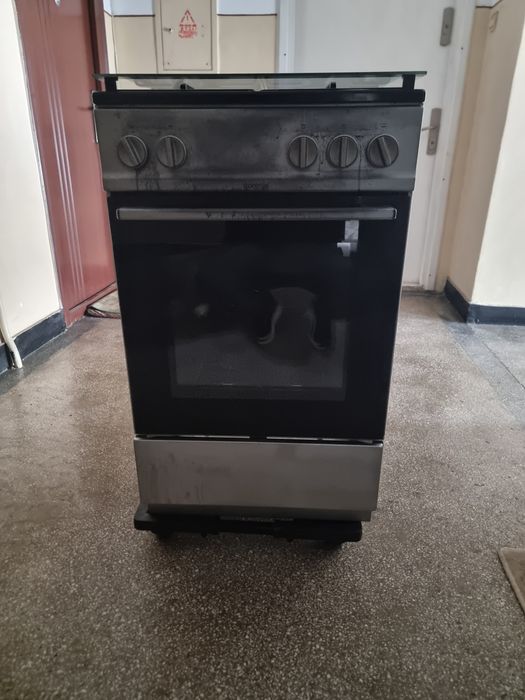 Vând aragaz Gorenje