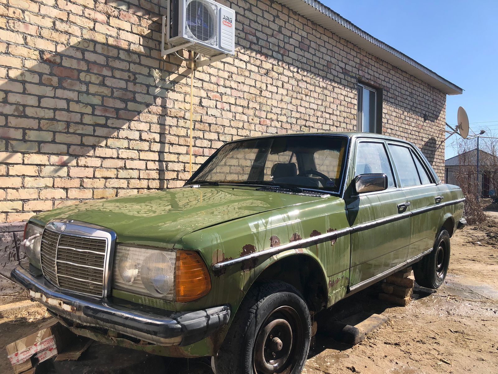 Мерседес w123  сатылады