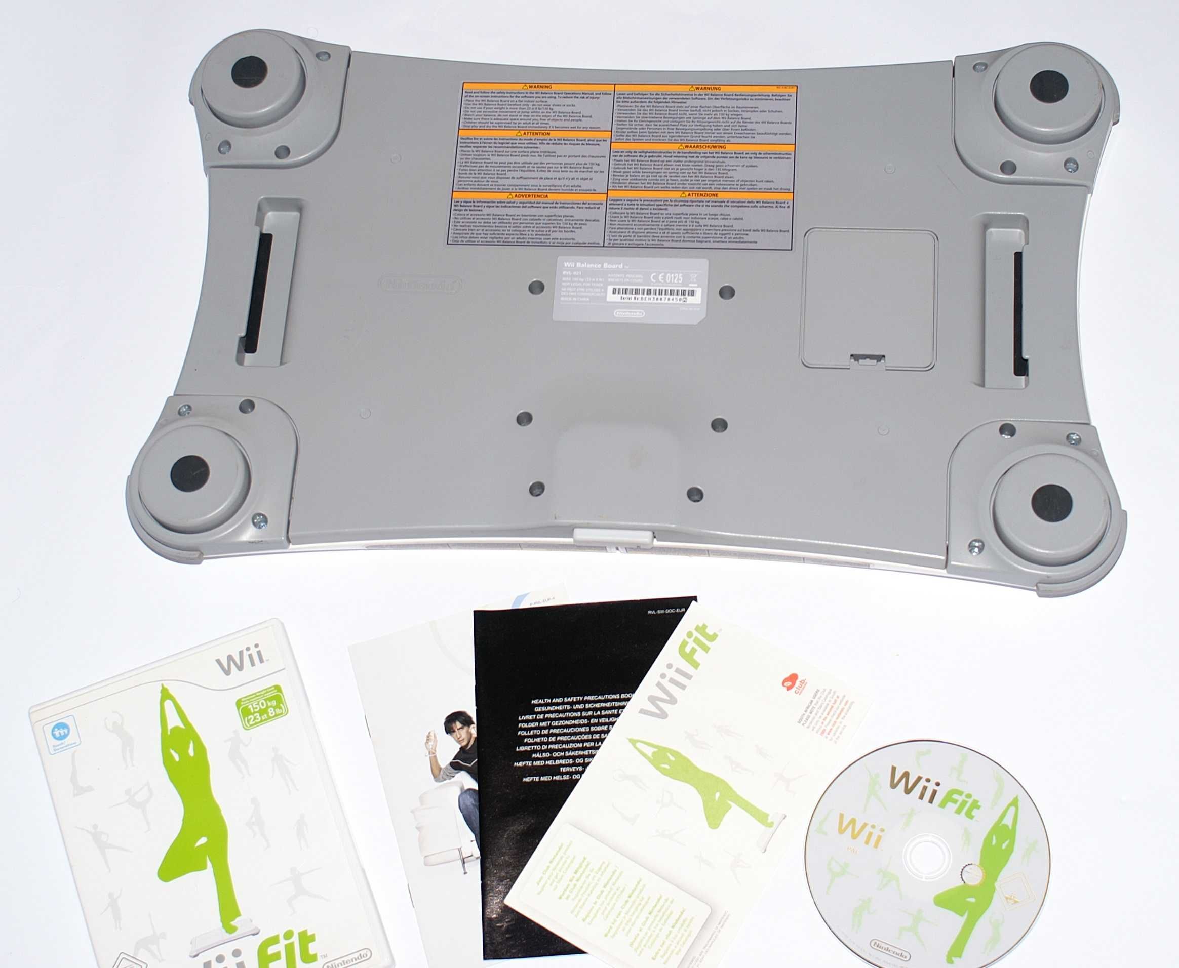 Wii Balance Board Nintendo балансираща дъска заедно с игра Wii FIT