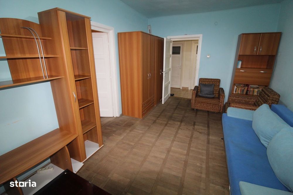 Vând apartament 3 camere în Hunedoara, zona OM-Pța.Eliberării, 75mp