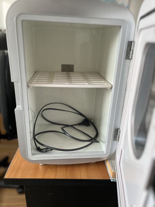 Мини бар хладилник